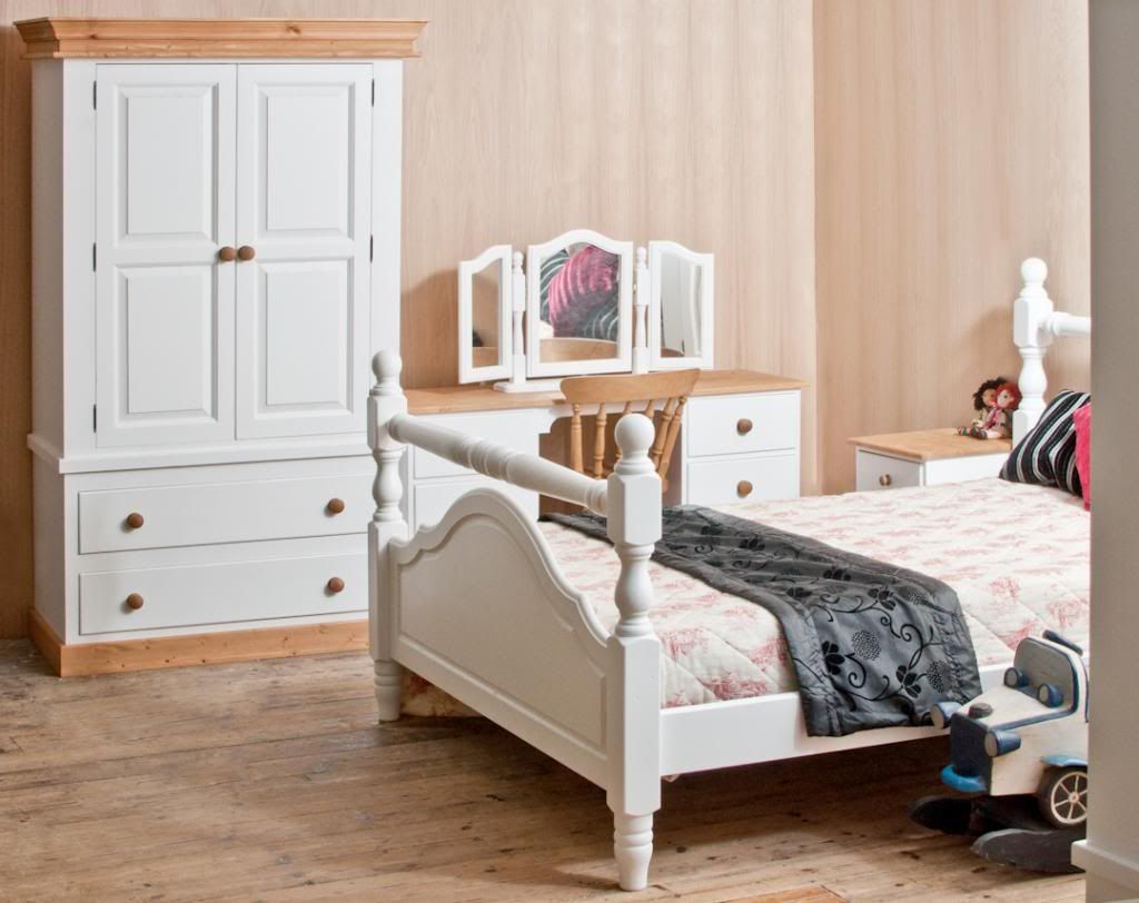 SOLID PAINTED BEDROOM FURNITURE CHEST OF DRAWERS BED WARDROBES