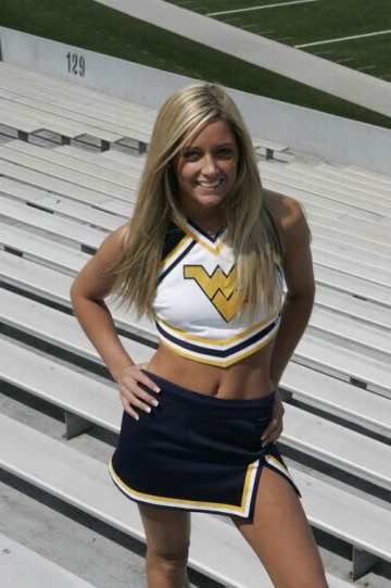 west-virginia-university-cheerleader-7.jpg