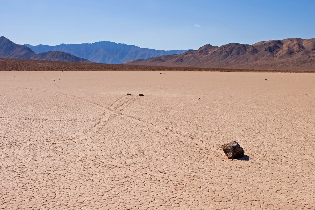 IMAGE: http://i1199.photobucket.com/albums/aa472/LarrysPhotos2/Death%20Valley/DPP_009.jpg