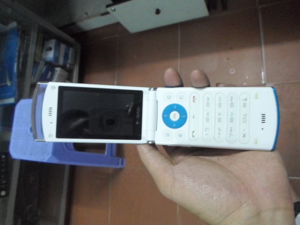 LG VU2; P990; Casio G'zone; Motorola MB300; Sony LT26w; Pantech P700; ... - 8