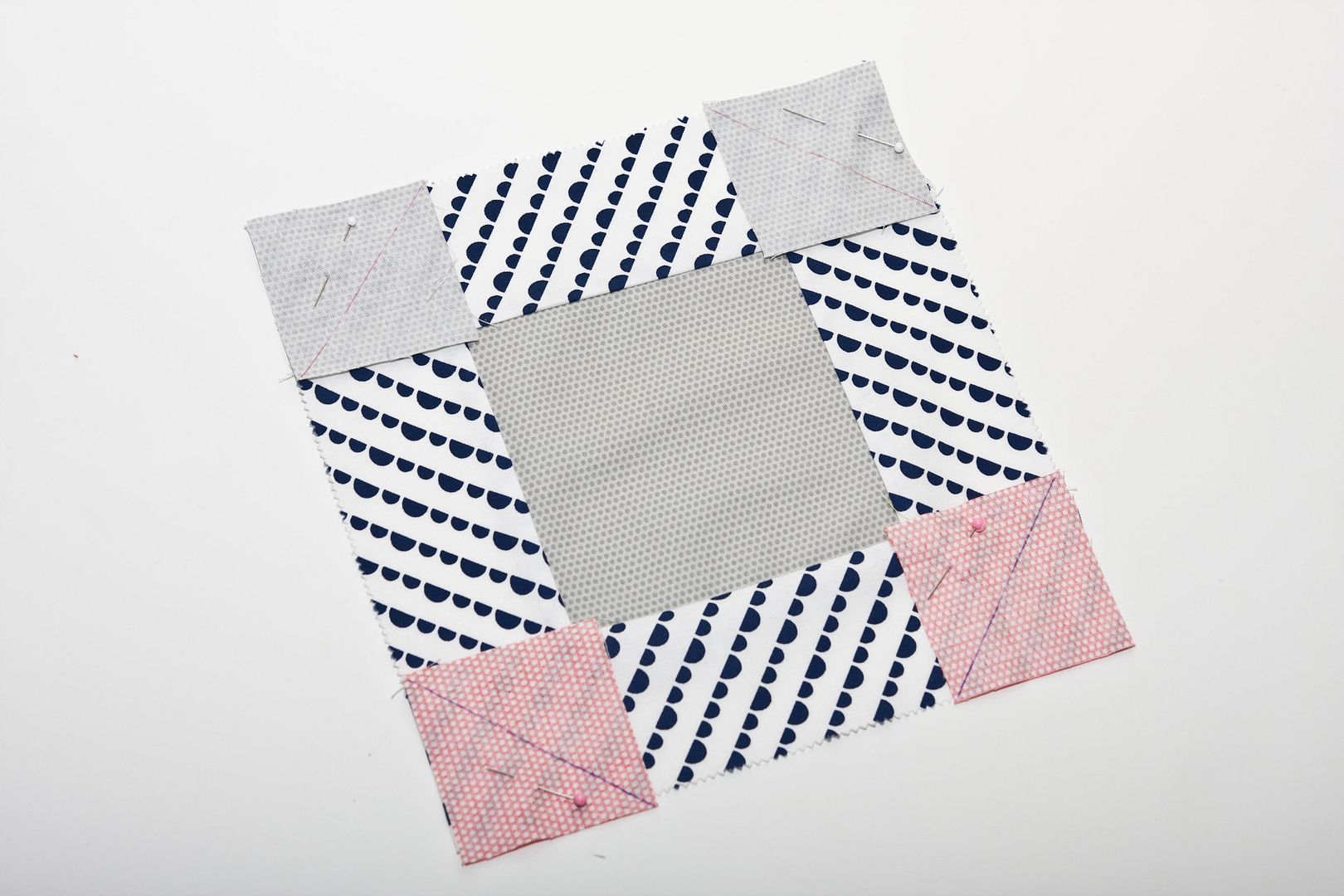 Moda Bake Shop: Vanessa's "Jumping Jacks" quilt tutorial