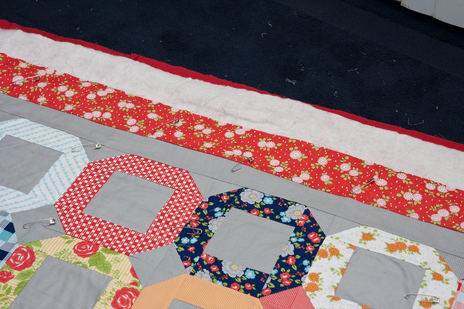 Moda Bake Shop: Vanessa's "Jumping Jacks" quilt tutorial