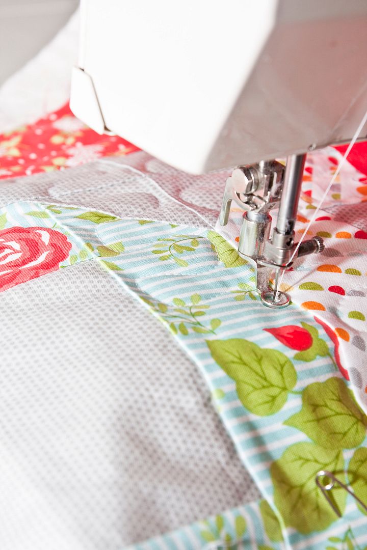 Moda Bake Shop: Vanessa's "Jumping Jacks" quilt tutorial