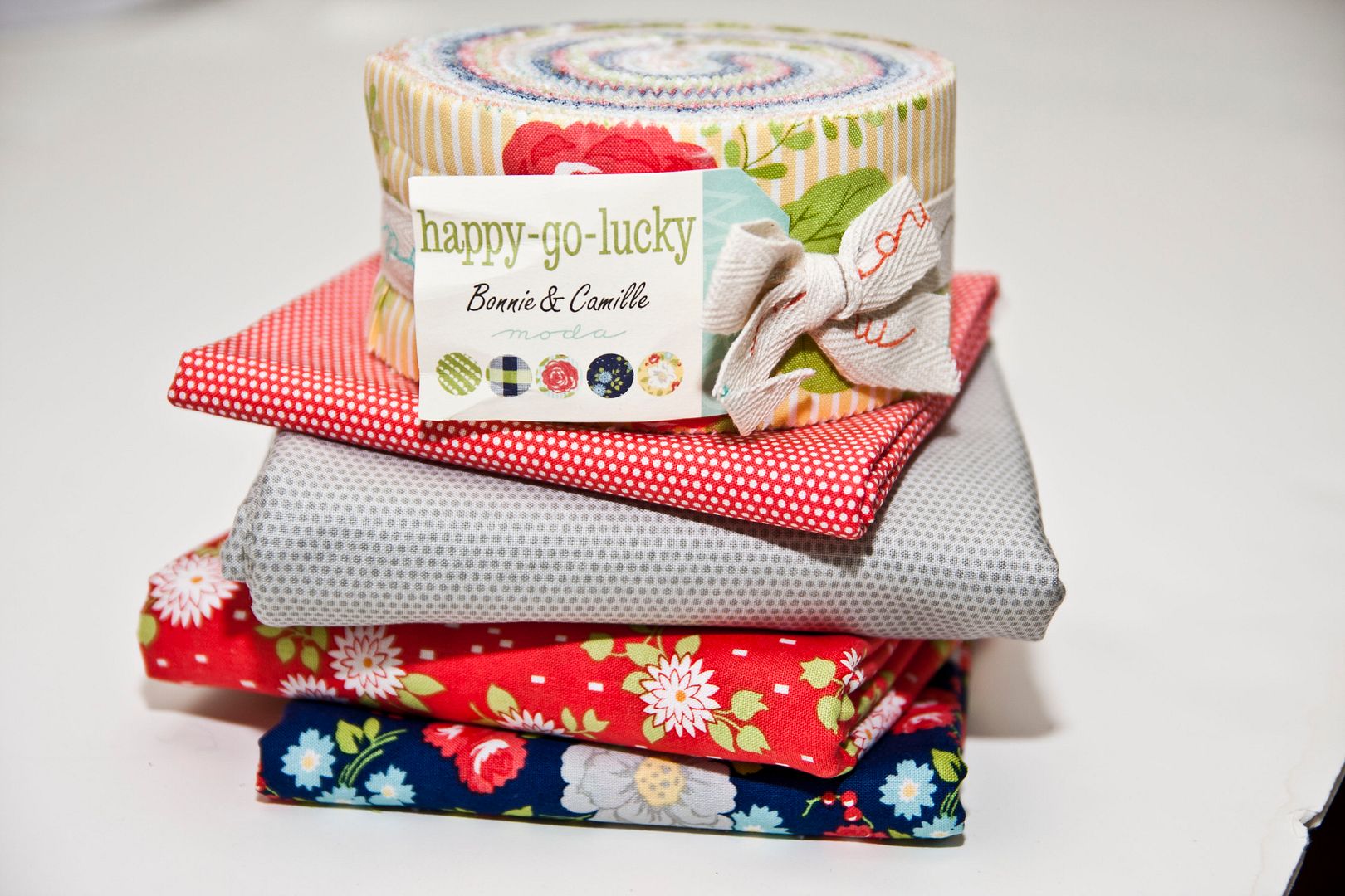 Moda Bake Shop: Vanessa's "Jumping Jacks" quilt tutorial