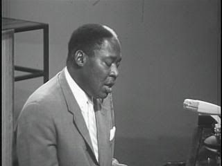 PDVD 001 5 - Memphis Slim & Sonny Boy Williamson "Live in Europe" - Blues Legends(2004) [DVD5] [MG-FSV-FSN.dlc]
