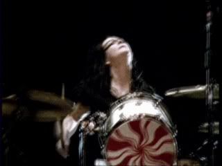 PDVD 004 23 - The White Stripes - Under Blackpool Lights (2004) [DVD9] [PAL]