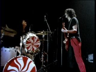 PDVD 009 16 - The White Stripes - Under Blackpool Lights (2004) [DVD9] [PAL]