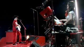 PDVD 010 19 - The White Stripes - Under Great White Northern Lights (2010) [DVD9+CD] [FLAC/NTSC]