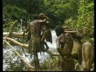 PDVD 010 22 - Grandes tribus primitivas [Esp-Ing] [3 DVD5] [FSV-FSN-MG.dlc]