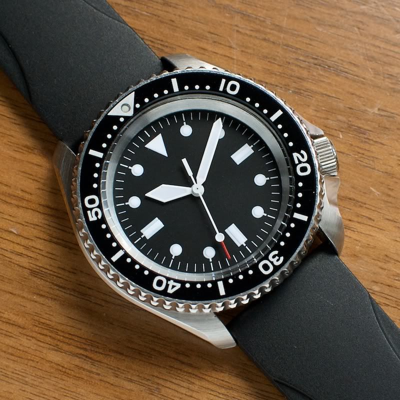 seiko skx007 vs casio mdv106