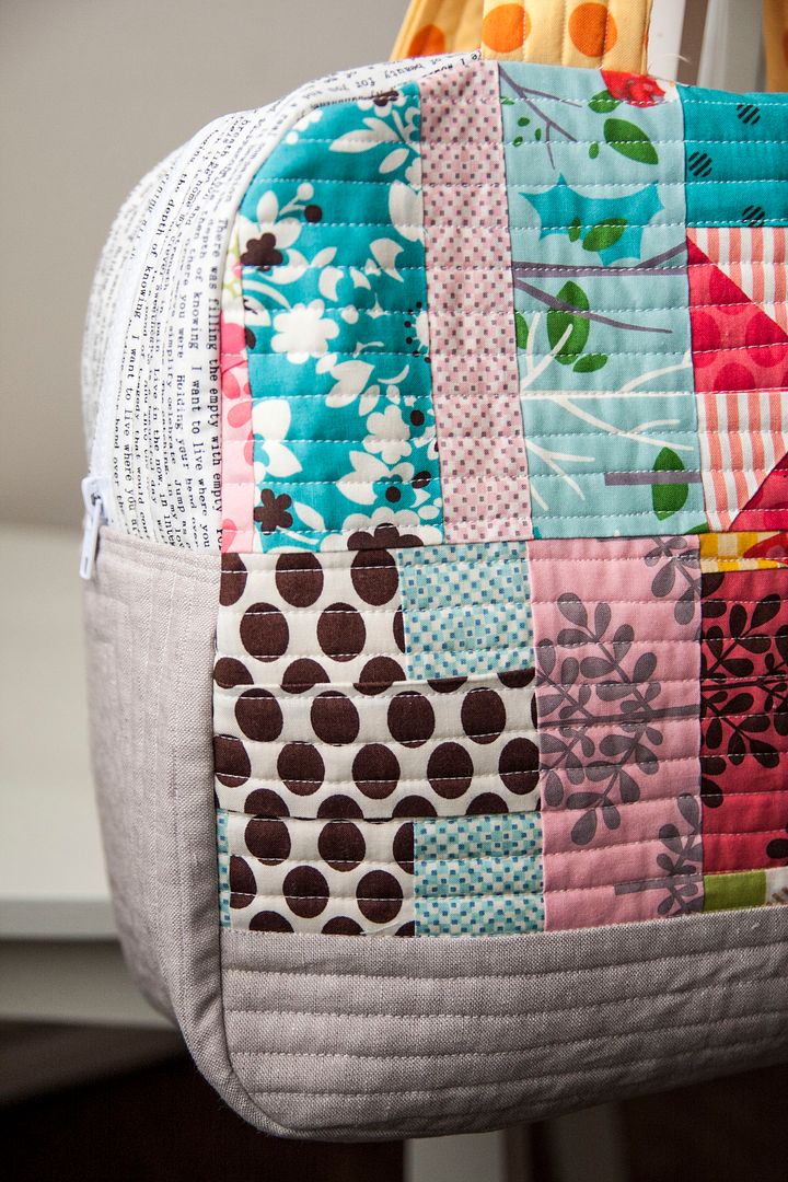 free Cargo Duffle bag pattern by Noodlehead (minus the pockets). Scrappy version by Lella Boutique